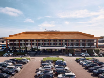 Book flights & hotels